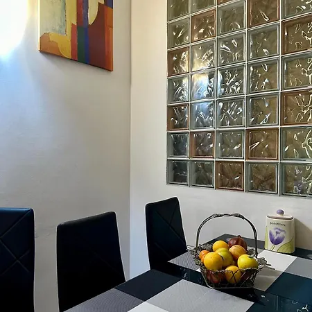 Annette לינה וארוחת בוקר 3*